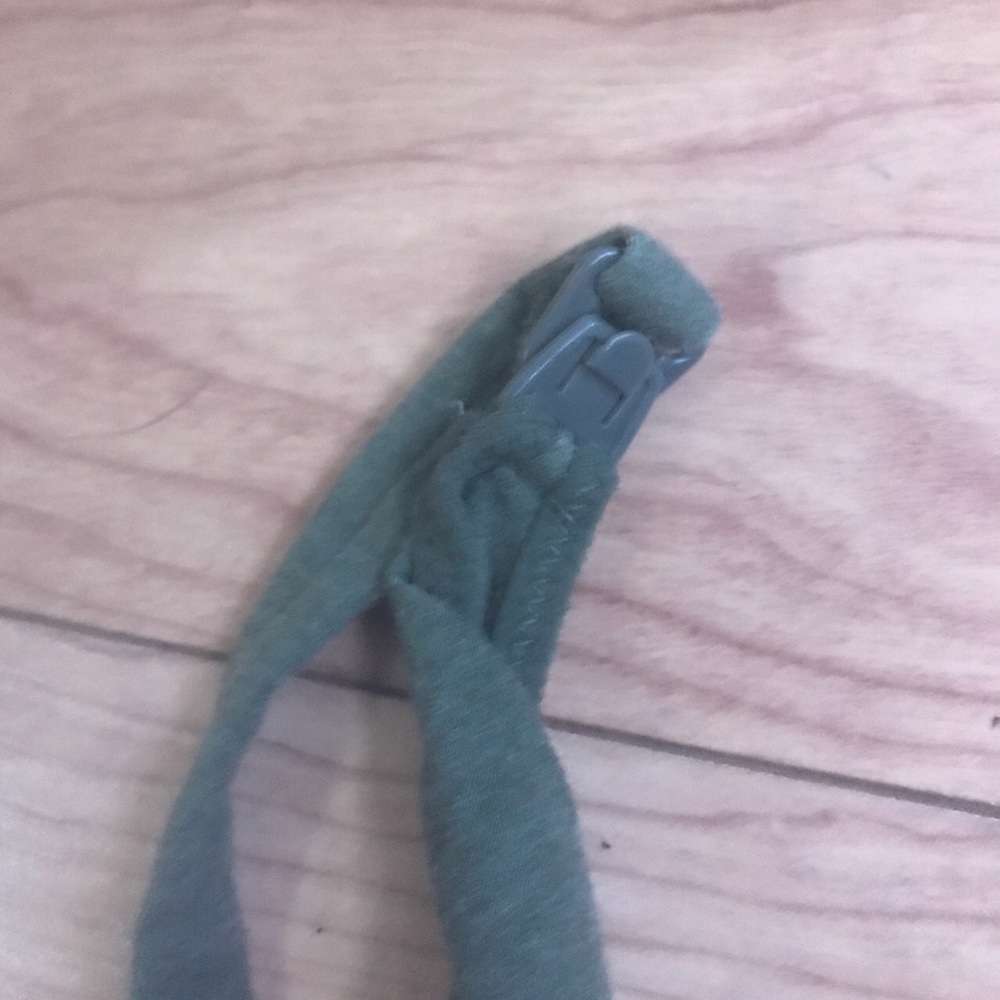 Green Button Tank - Picture 3 of 4